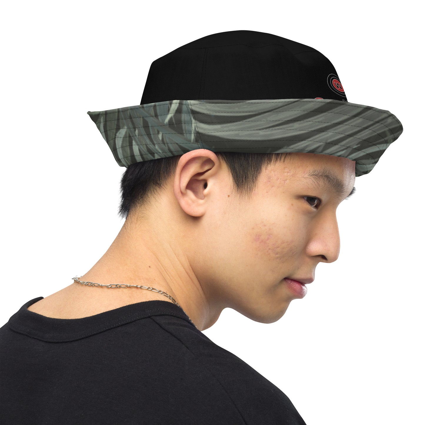 Reversible bucket hat